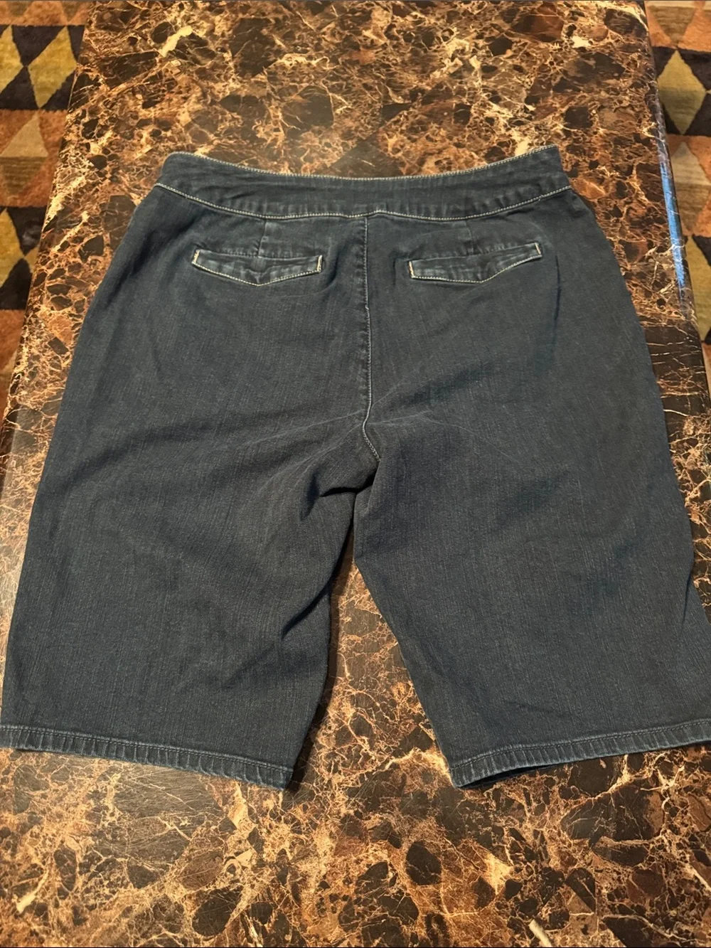 Chico's Platinum Dark Wash Denim Bermuda Shorts - Women’s Size L (12/14)